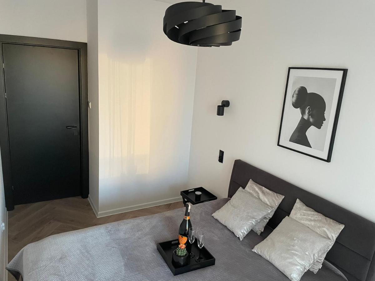 Smart Central Stay 2, Rynek, Sienkiewicza 24-Hour Check-In Zameldowanie Calodobowe Kielce Buitenkant foto